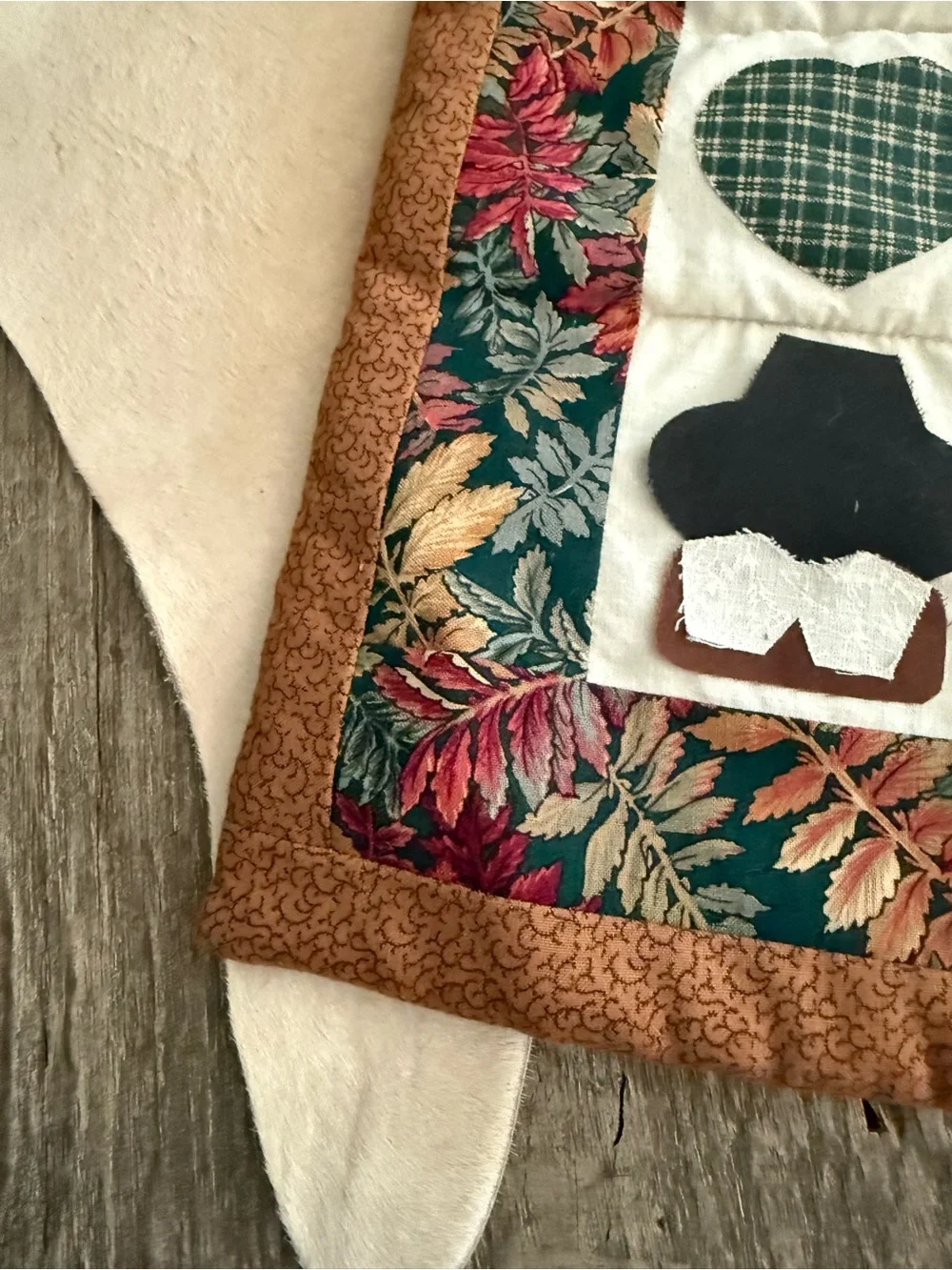 Adorable Miniature Thanksgiving Theme Quilt Square